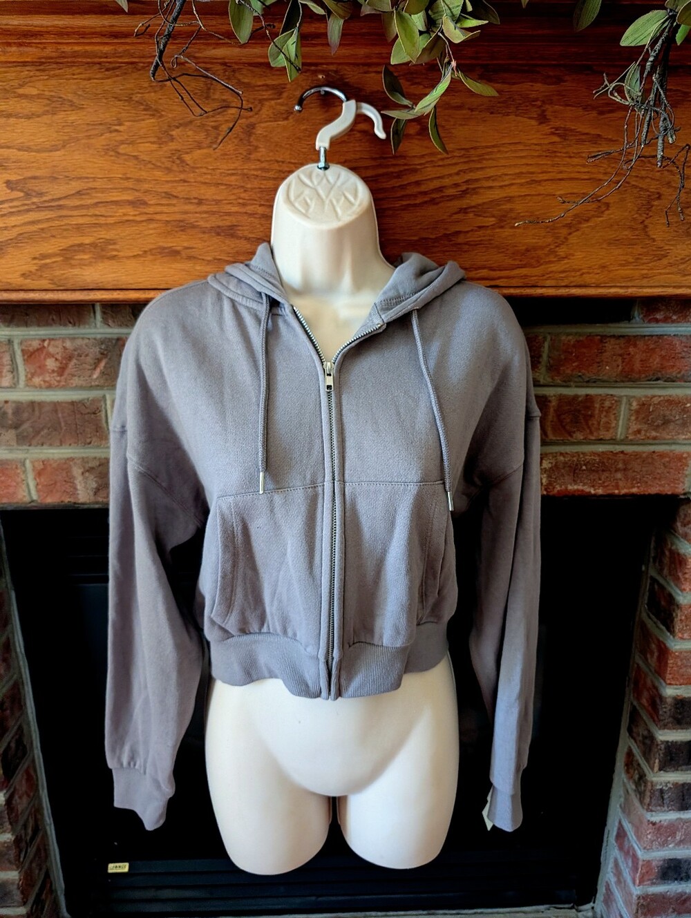 New With Tags Ultra Flirt Cropped Hooded Zip-Up Jacket Gray Size Small